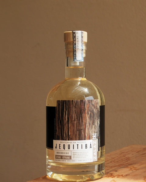 Moonshine Envelhecido no Jequitibá